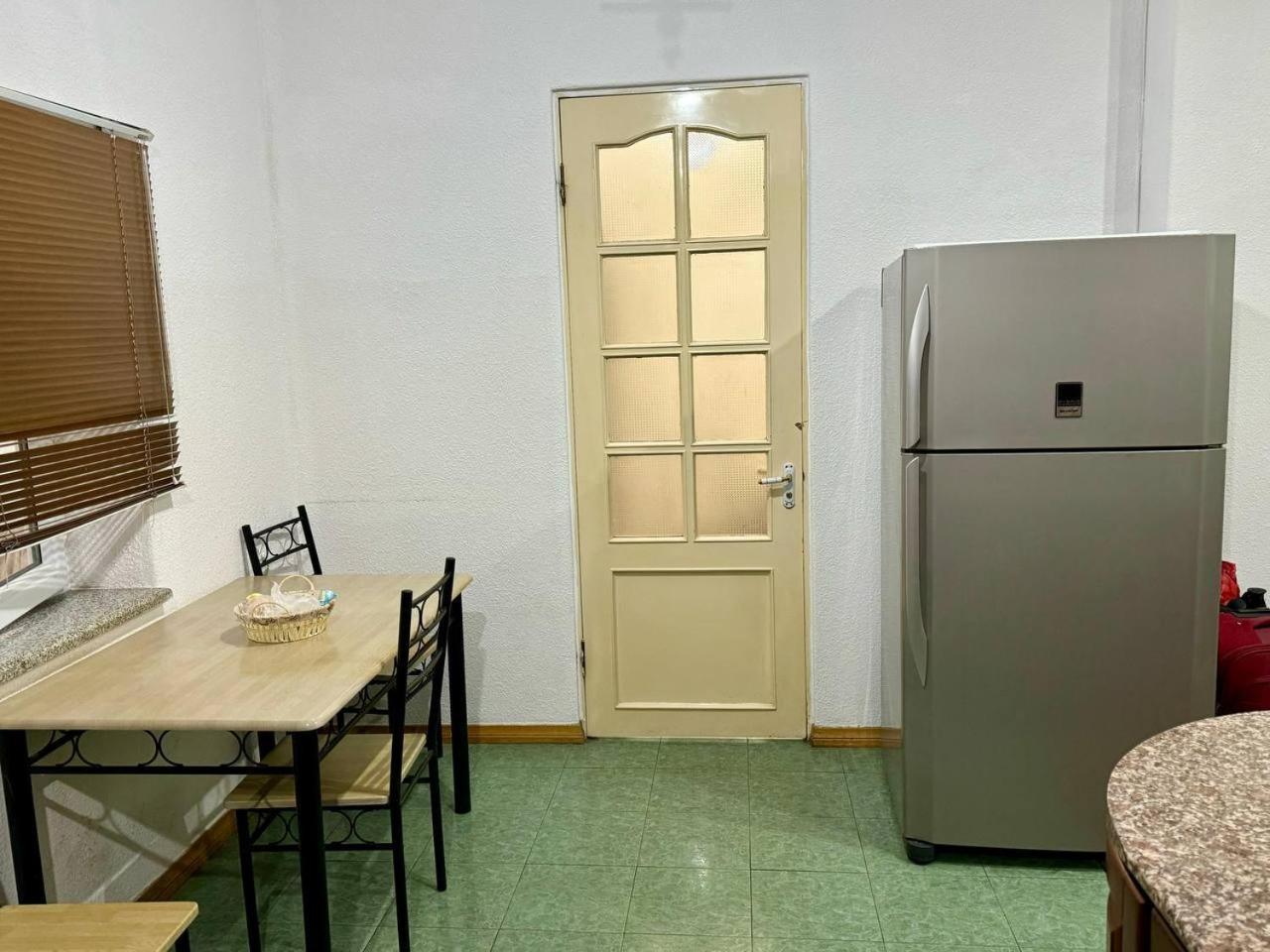 California Hostel Jerevan Eksteriør billede