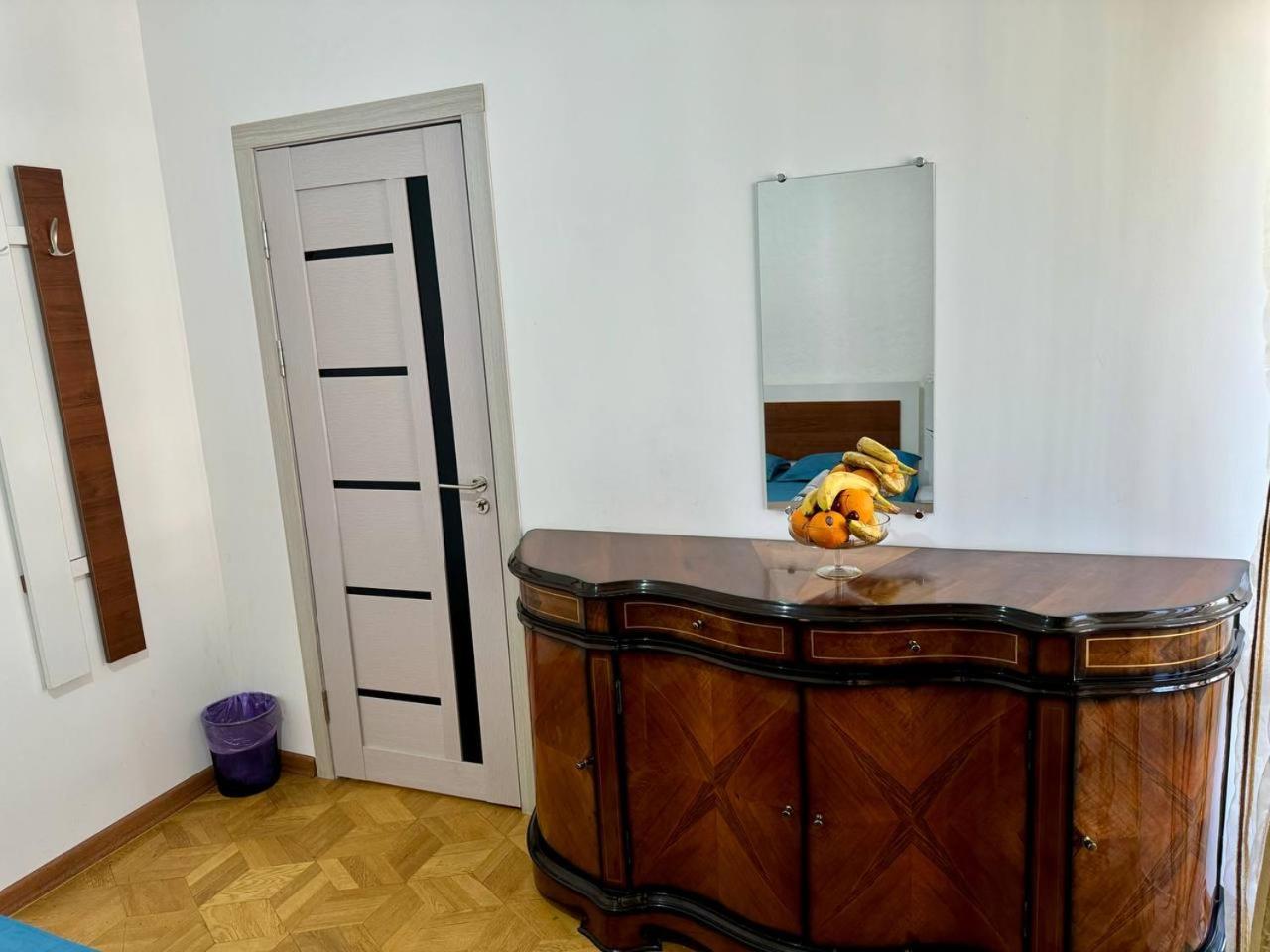 California Hostel Jerevan Eksteriør billede